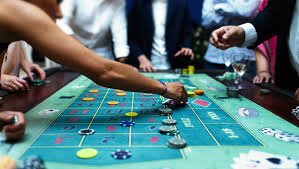 Pemain yang memilih slot themes beragam di platform gaming dengan antarmuka intuitif